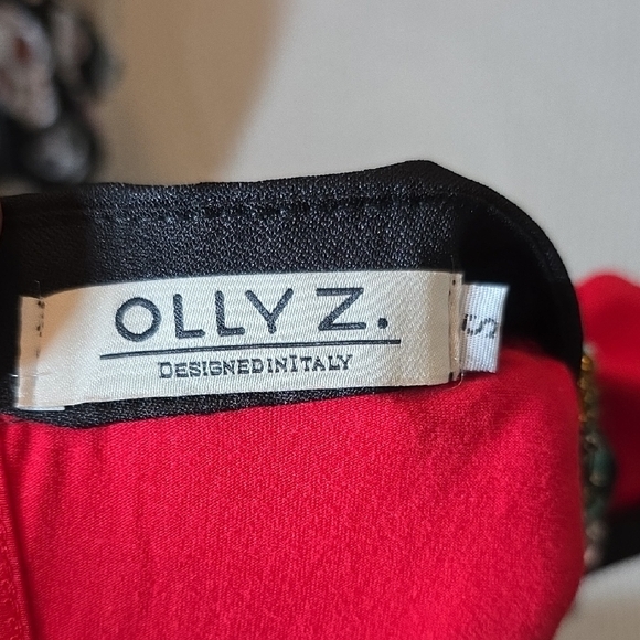 Girls Red Short-Sleeve Dress with Frida Art Designed In Italy - Picture 2 of 4